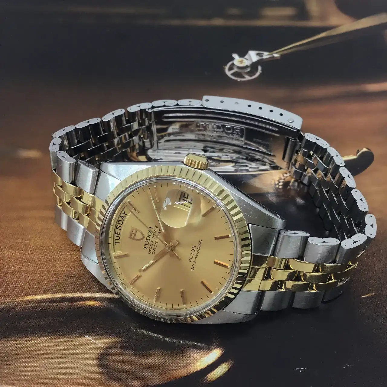 vintage_rolex_tudor_day_date_s_1647311999_b24e89ee_progressive.webp