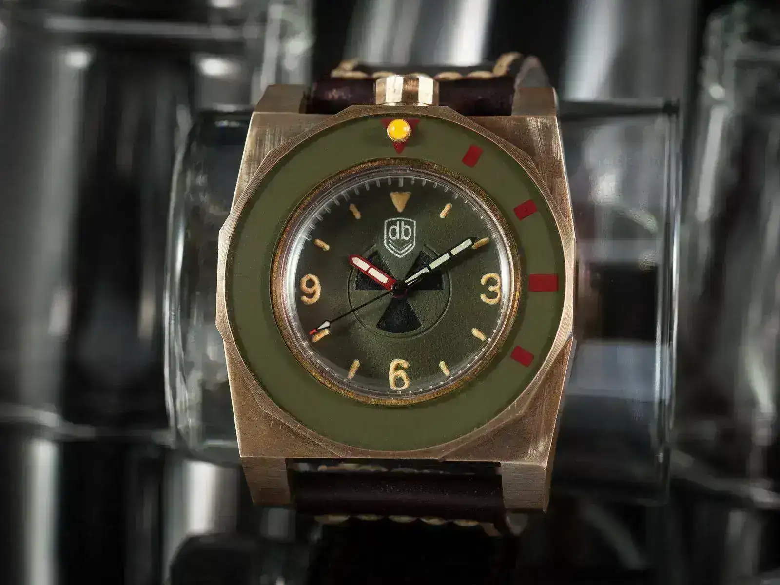 VintageVDB+IV+Red+EAGLE+01.webp