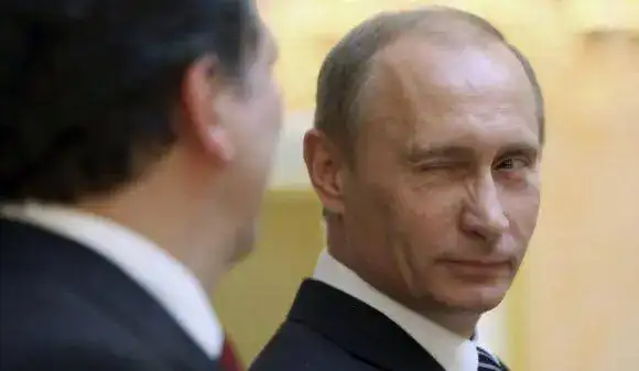 Vladimir-poutine-client-doeil.webp