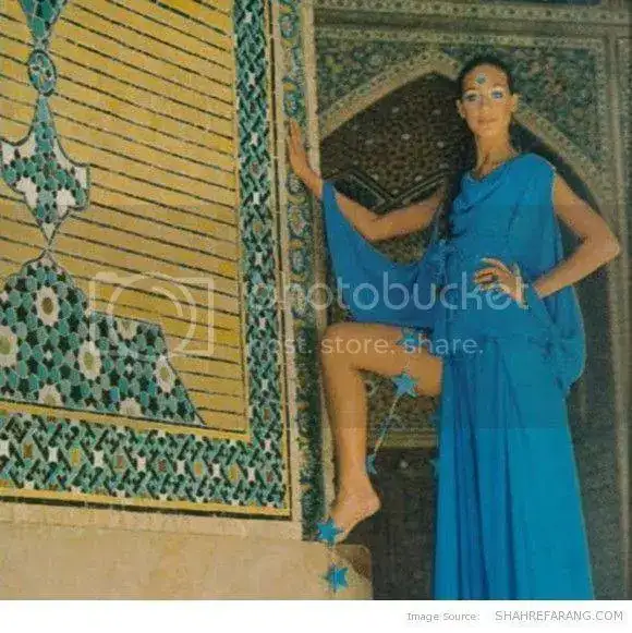 Vogue-Iran-12-580x581_zpse3081ab9.webp