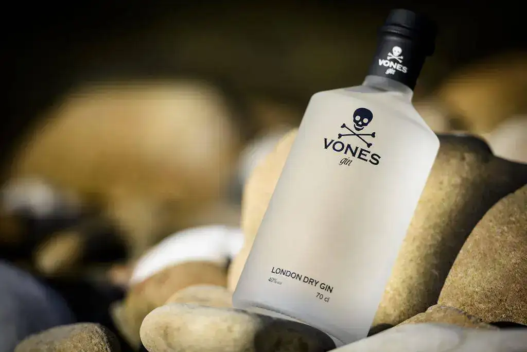 Vones-Gin-1024x684.webp