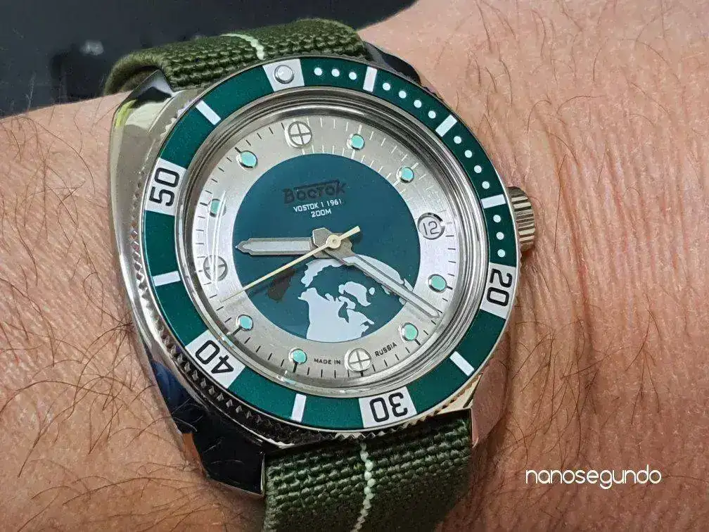 Vostok Amphibia SE 710AN1 01.webp