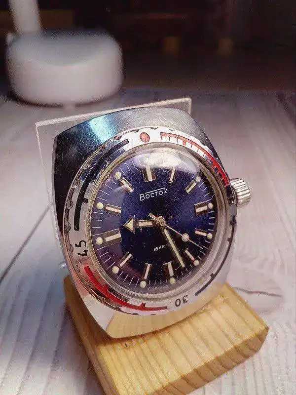 Vostok anfibios.webp
