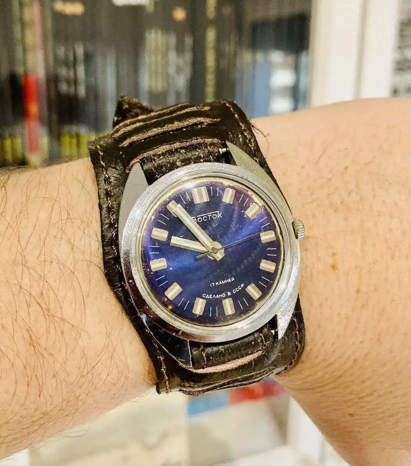 VOSTOK Ellipse Blue Minimalist Vintage 1977_2.webp