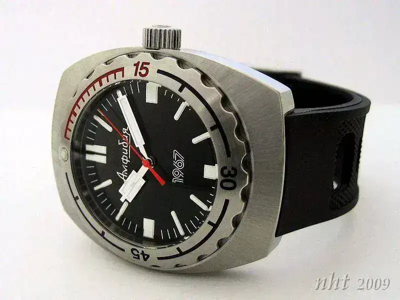 Vostok_Amphibia_1967_Limited_Edition.webp