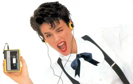 walkmanGirl.webp