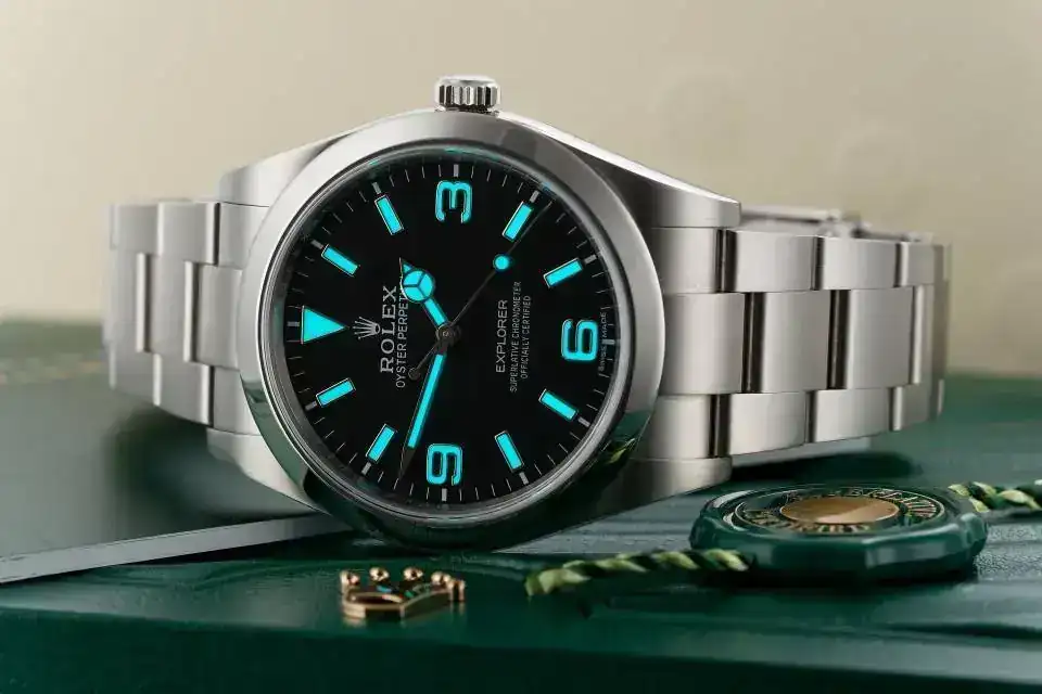 watch-club-rolex-explorer-39mm-latest-model-ref-214270-year-2017-6.webp
