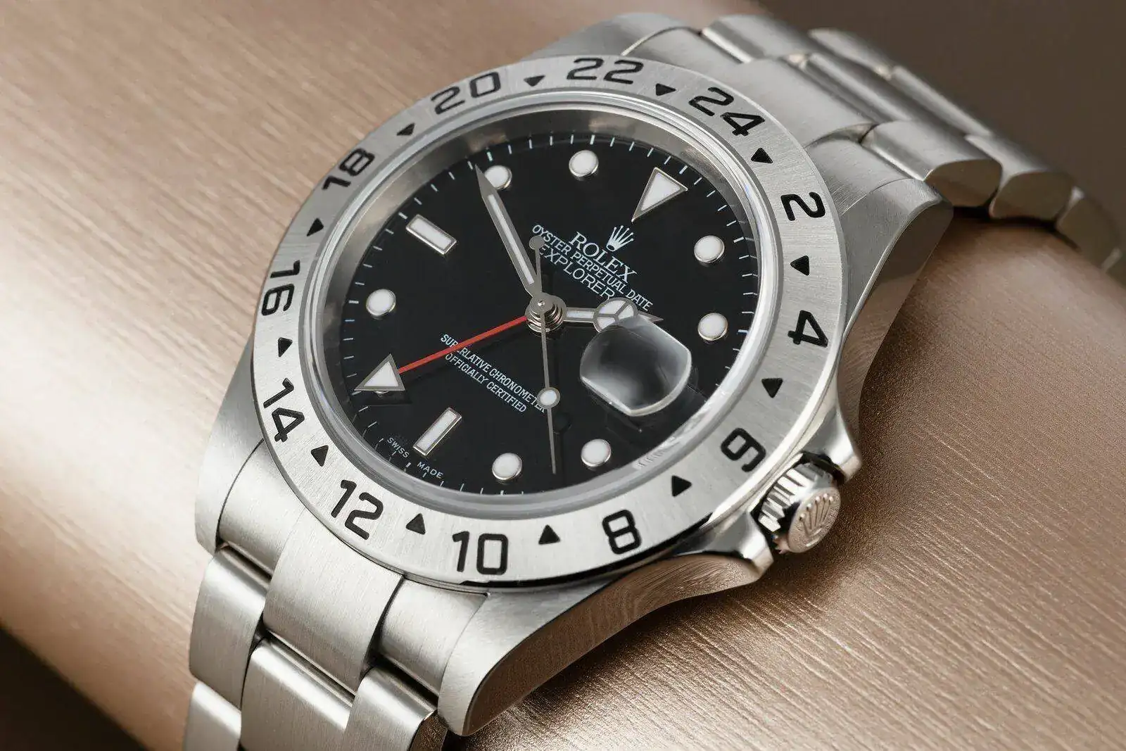 watch-club-rolex-explorer-ii-rare-military-edition-ref-16570-year-2007-8335-8 (1).webp