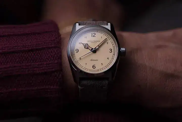 Watch_464_editfb_720x.jpg