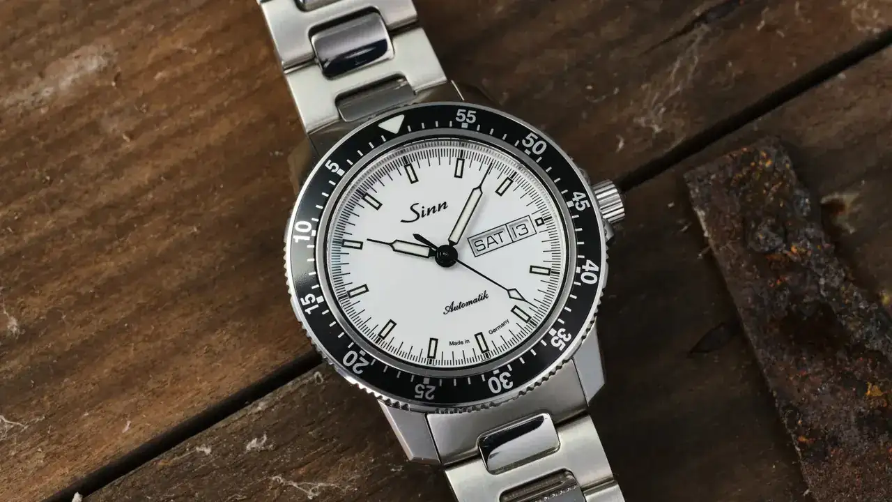 Watch_Gecko_Sinn_3.webp