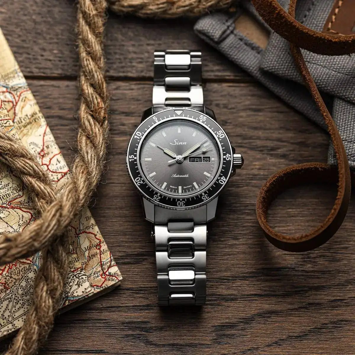 watches-sinn-104-st-sa-i-automatic-sports-watch-anthracite-dial-solid-bracelet-35716745068707...webp