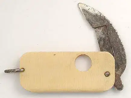 Waterman's cigar cutter2.webp