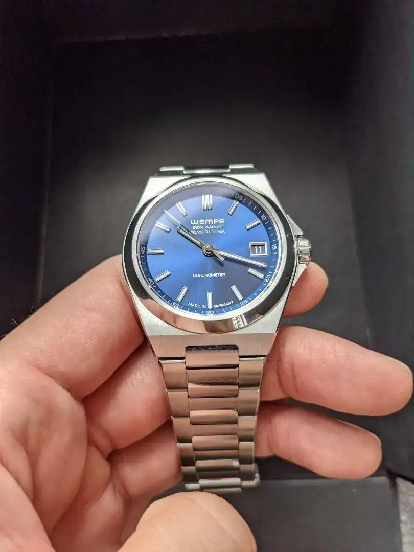 wempe_iron_walker_36mm_blue_1638431028_9833ab30_progressive.jpg