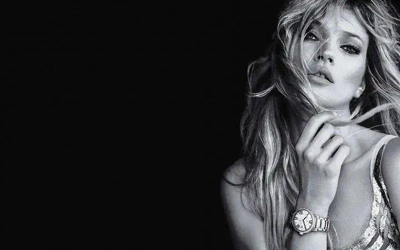 women-models-fashion-kate-moss-monochrome-watches-greyscale-background-192781.webp