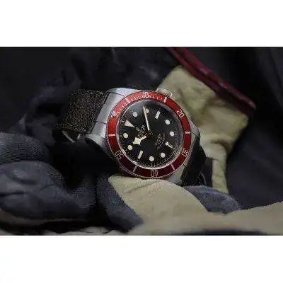 wQb70H.webp