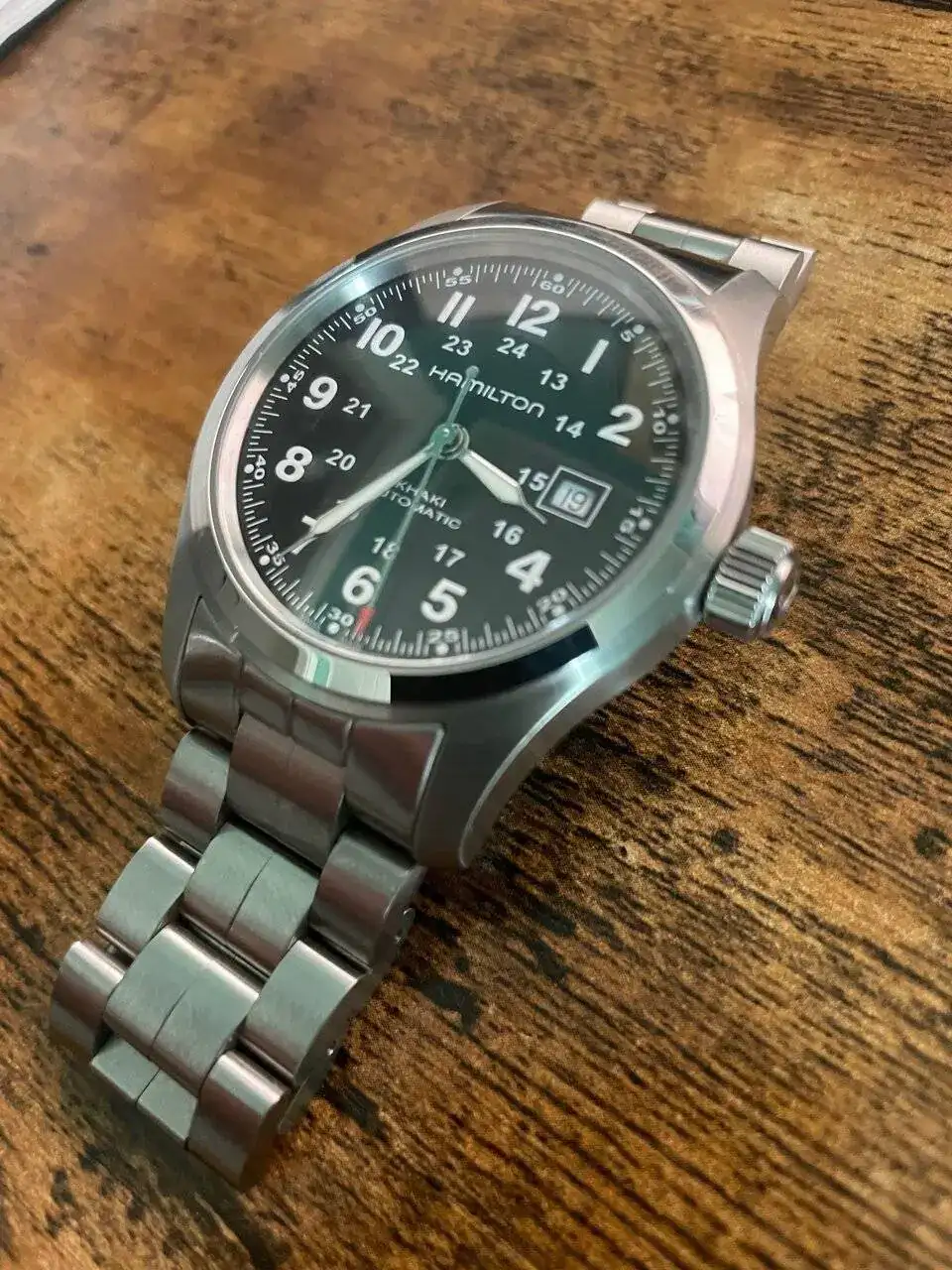 wts-hamilton-khaki-42mm-black-dial-h70515137-v0-65gz0su4gqi91.jpg