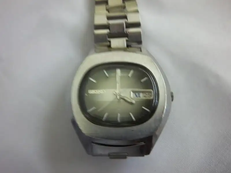 xz7QNlu.webp