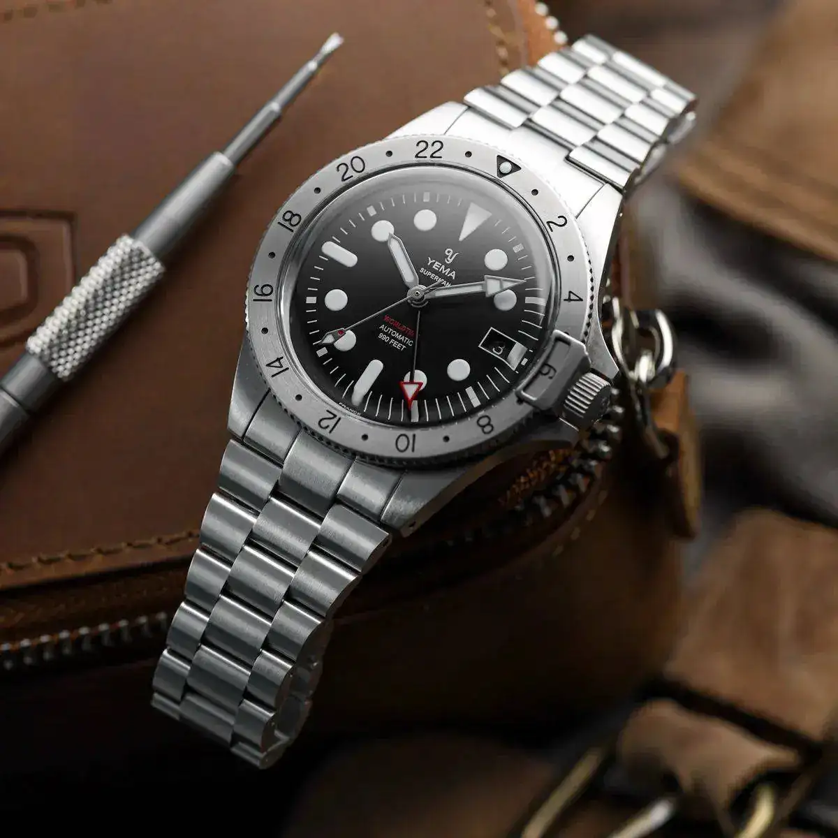 yema-gmt-41-steel-ls.webp