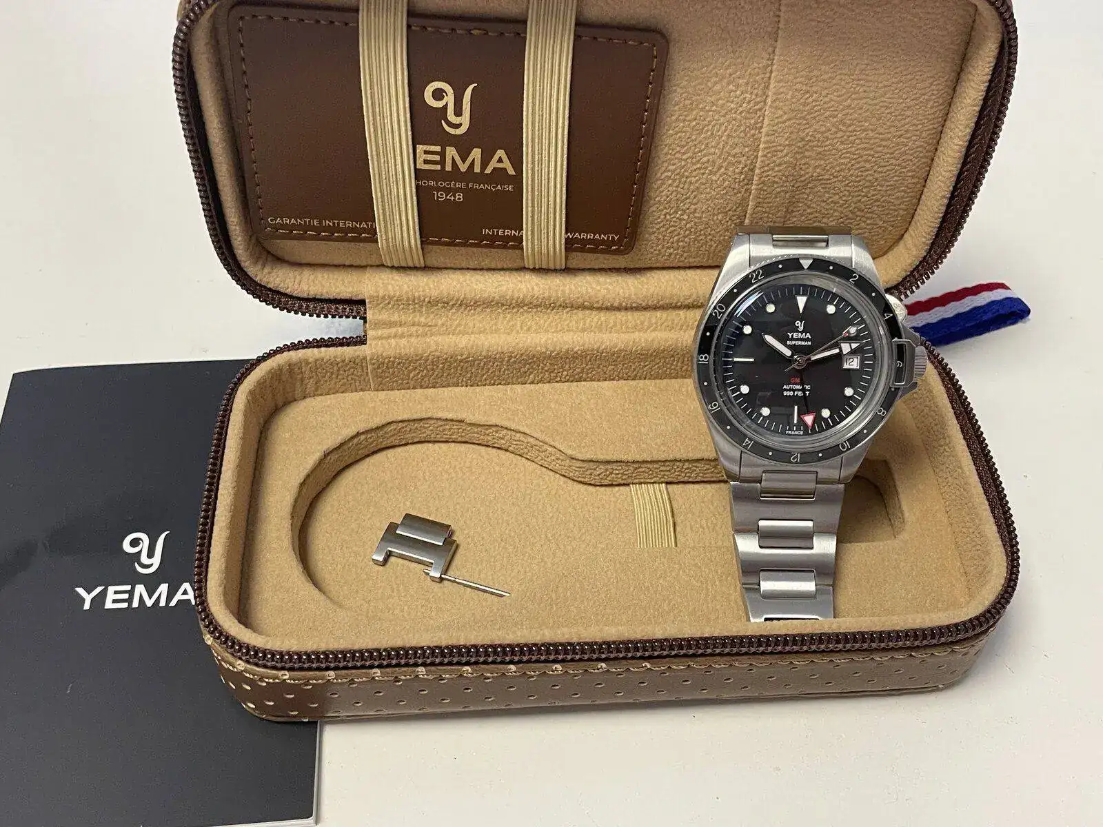 Yema Superman GMT Gris:Negro 8.webp
