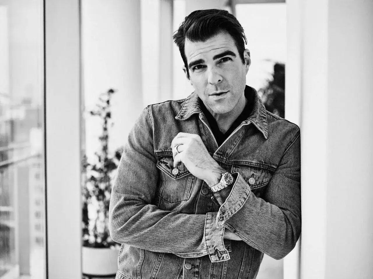 zachary-quinto-%20GQ-Noah-Kalina-06.jpg