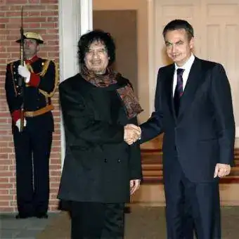 Zapatero_Muamar_Gadafi.webp