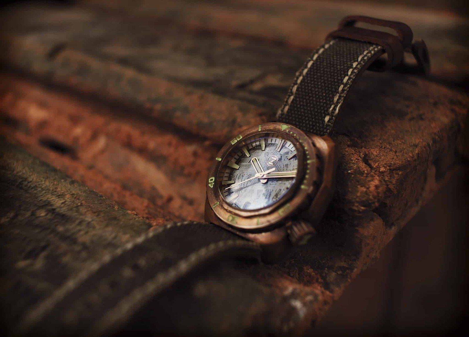 Zelos-Hammerhead-bronze-watch.jpg