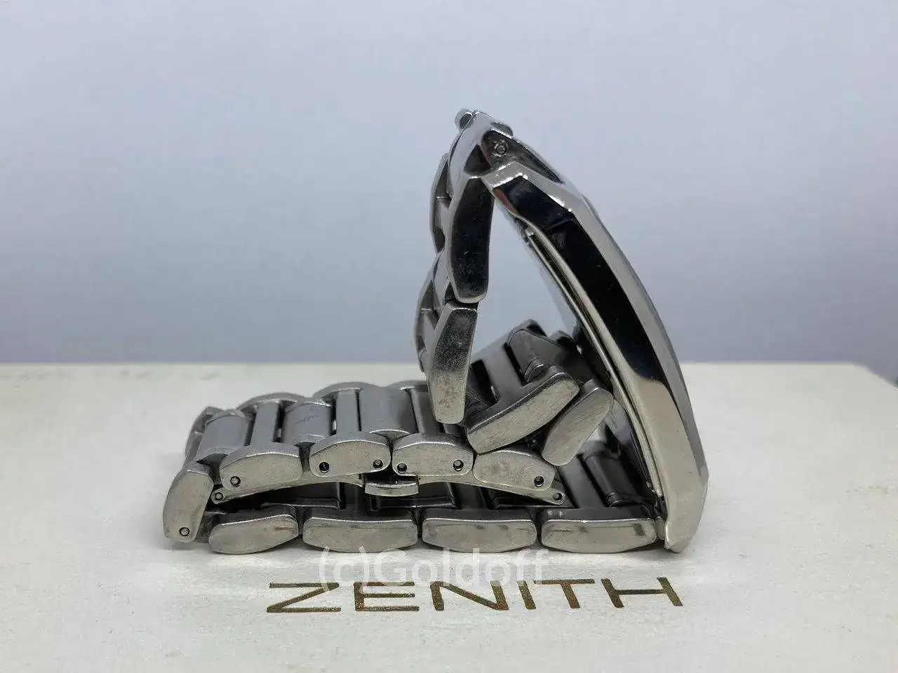 Zenith-1.webp