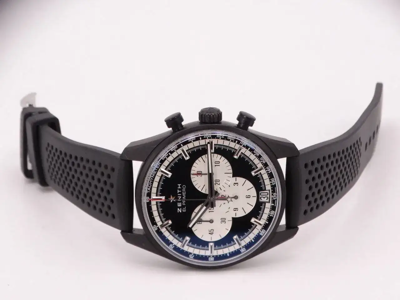 Zenith Chronomaster El Primero 03175.JPG