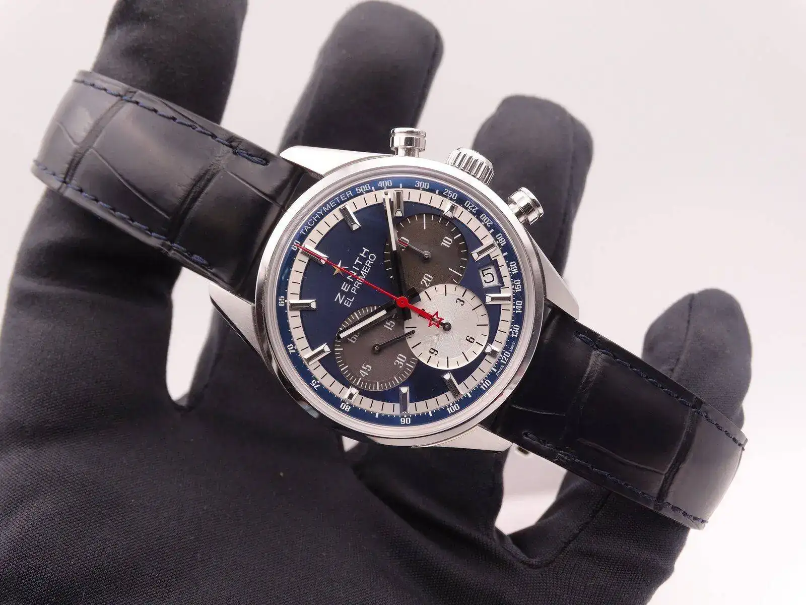 Zenith Chronomaster El Primero 05313.JPG