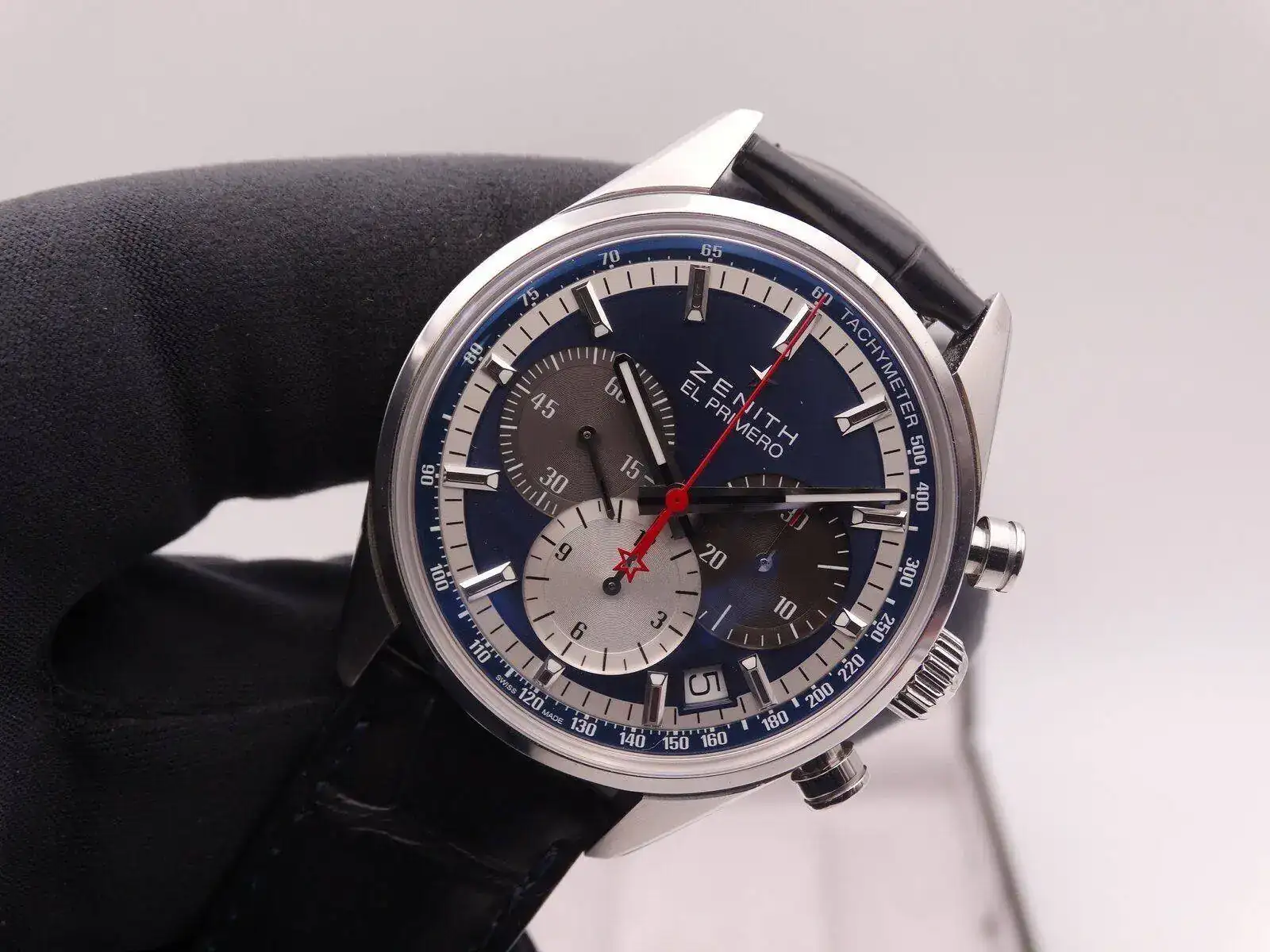 Zenith Chronomaster El Primero 05318.JPG
