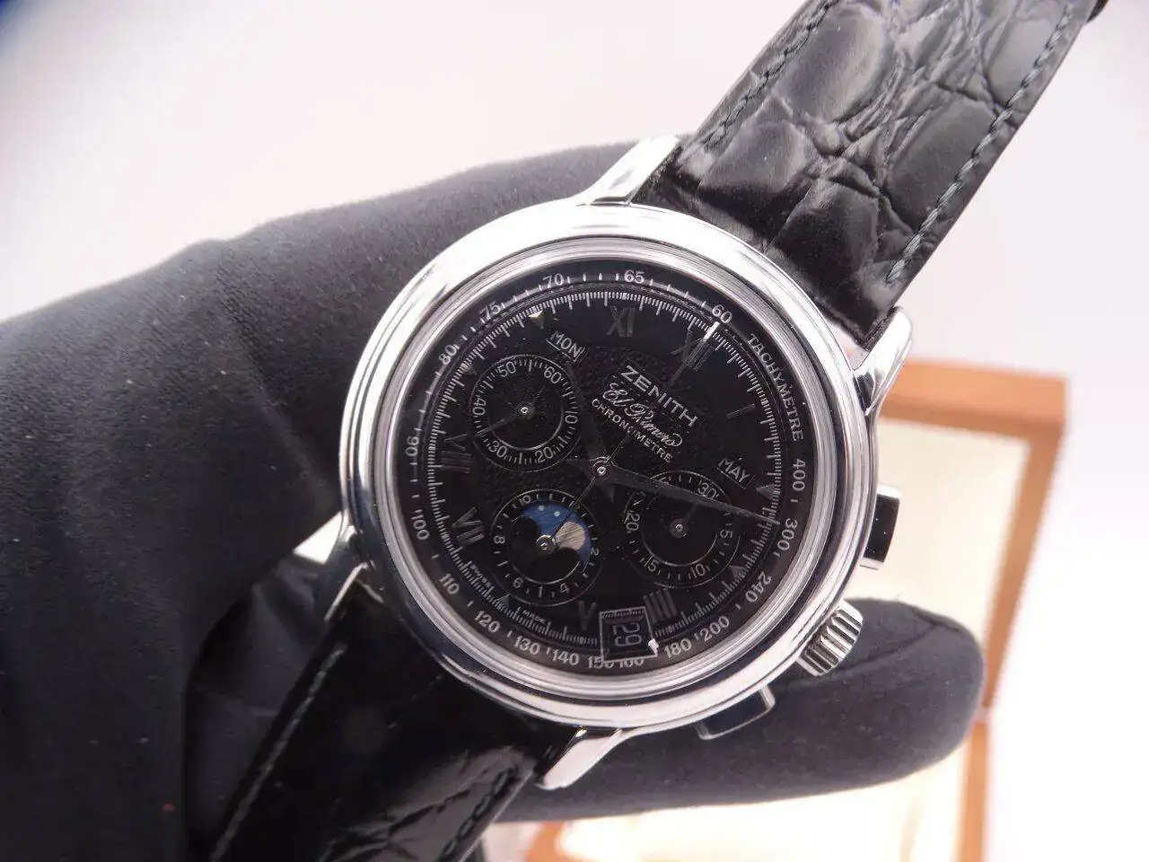 Zenith Chronomaster El Primero Annual Calendar Moonphase 02412.webp