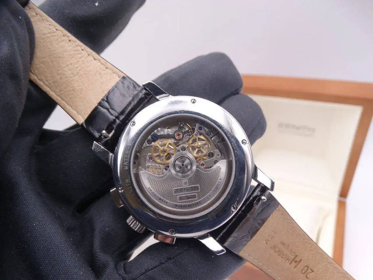 Zenith Chronomaster El Primero Annual Calendar Moonphase 02417 copia.webp
