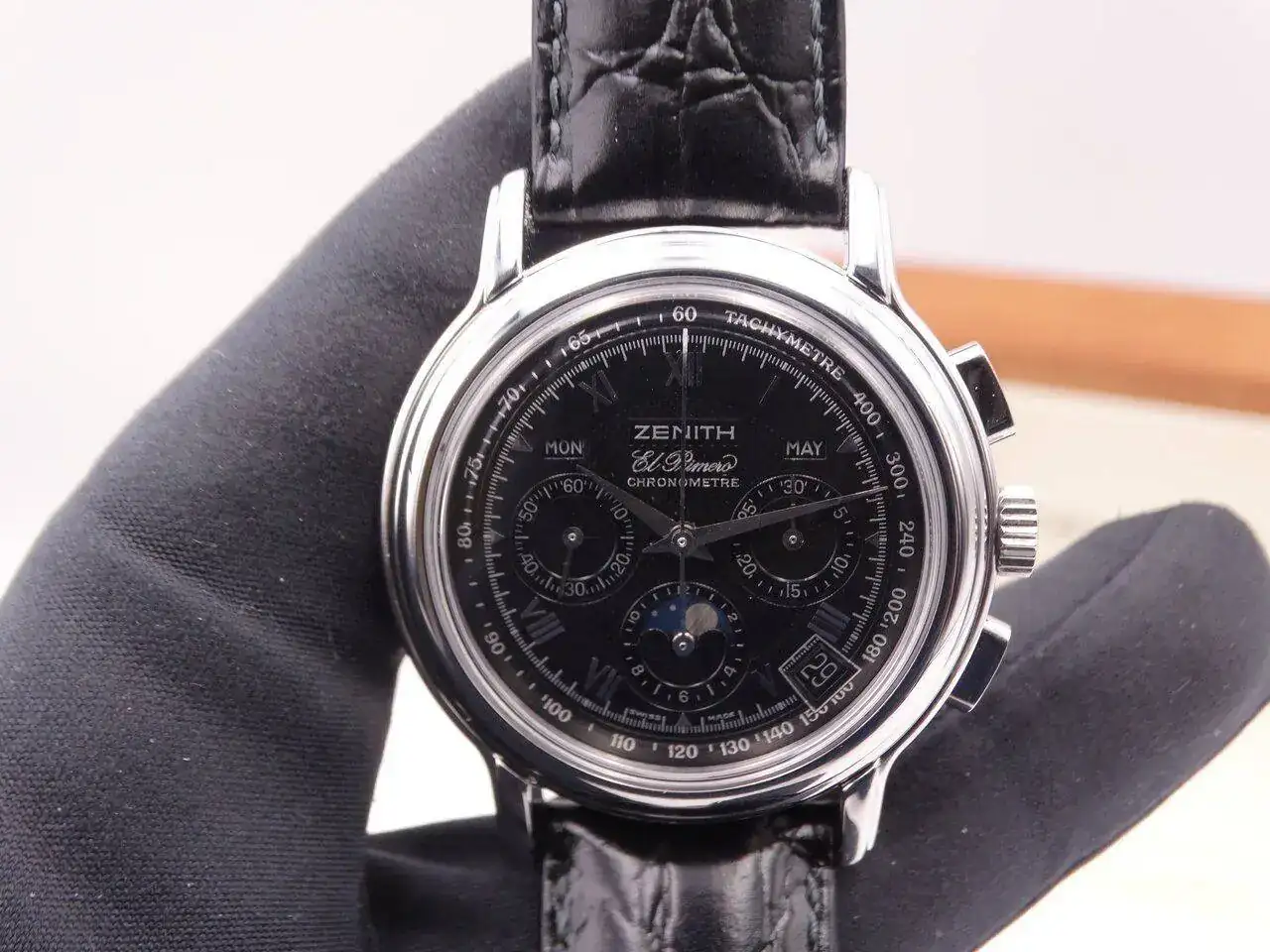 Zenith Chronomaster El Primero Annual Calendar Moonphase 02425.webp