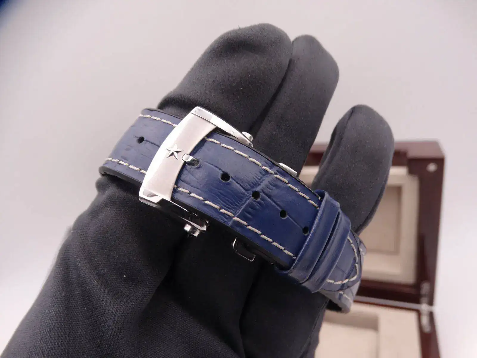 Zenith chronomaster El Primero Moonphase 00929.webp
