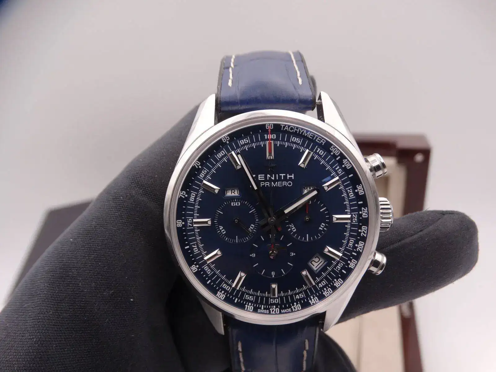 Zenith chronomaster El Primero Moonphase 00942.webp