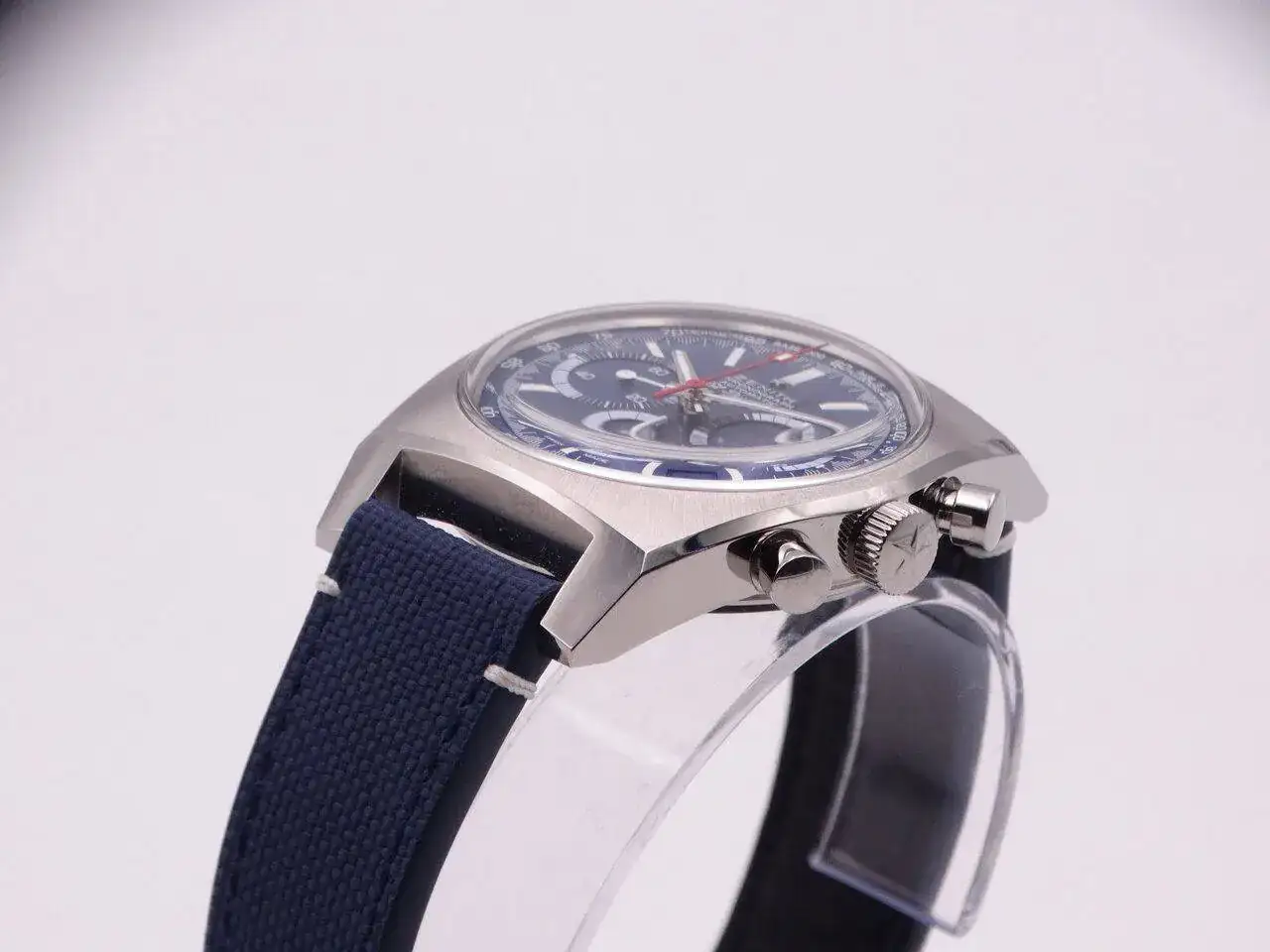 Zenith Chronomaster Revival Cover Girl Titanium 07673.webp