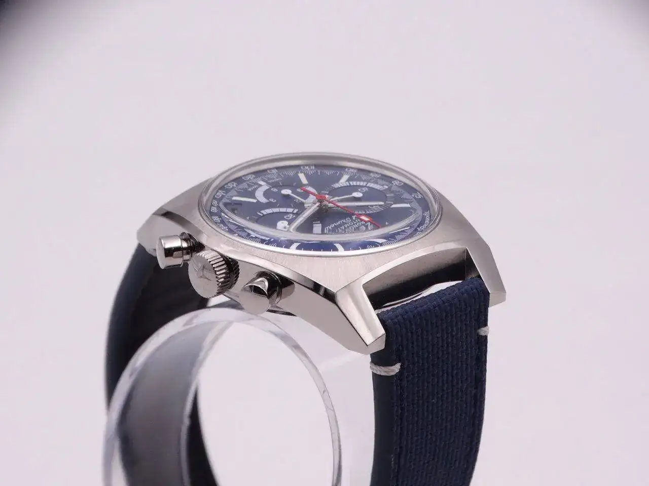 Zenith Chronomaster Revival Cover Girl Titanium 07674.webp