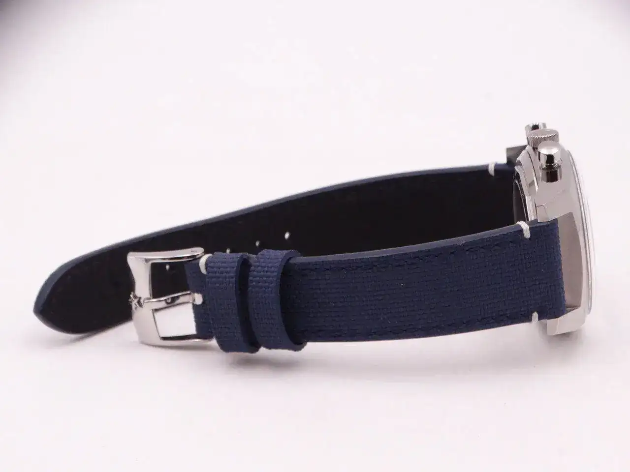 Zenith Chronomaster Revival Cover Girl Titanium 07678.webp