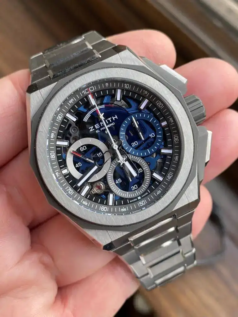 ZENITH DEFY EXTREME TITANIO 01.webp