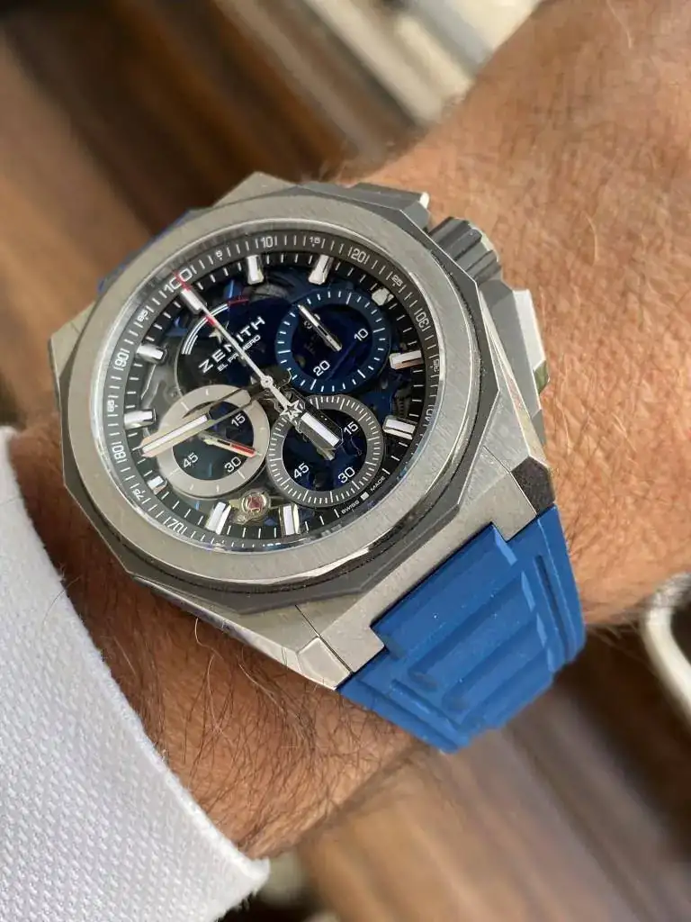 ZENITH DEFY EXTREME TITANIO 02.webp