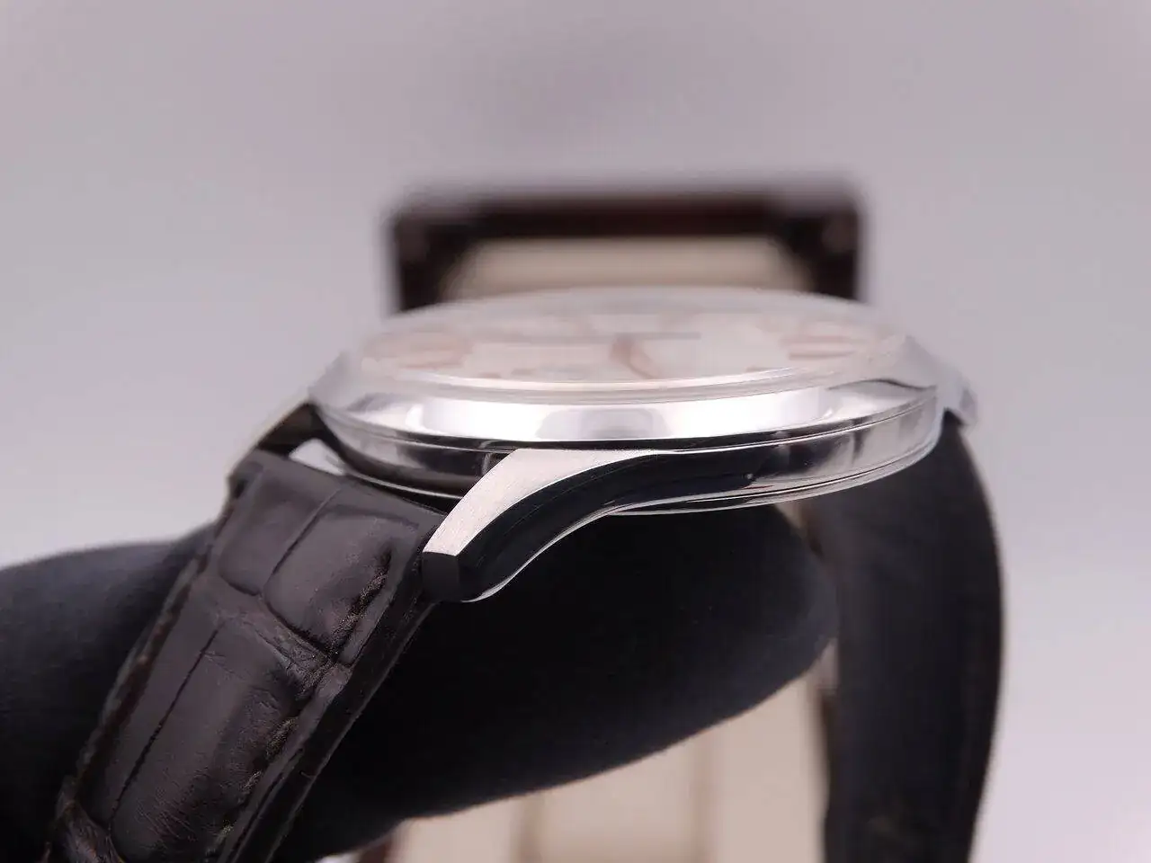 Zenith Elite Captain Central second 08133.JPG