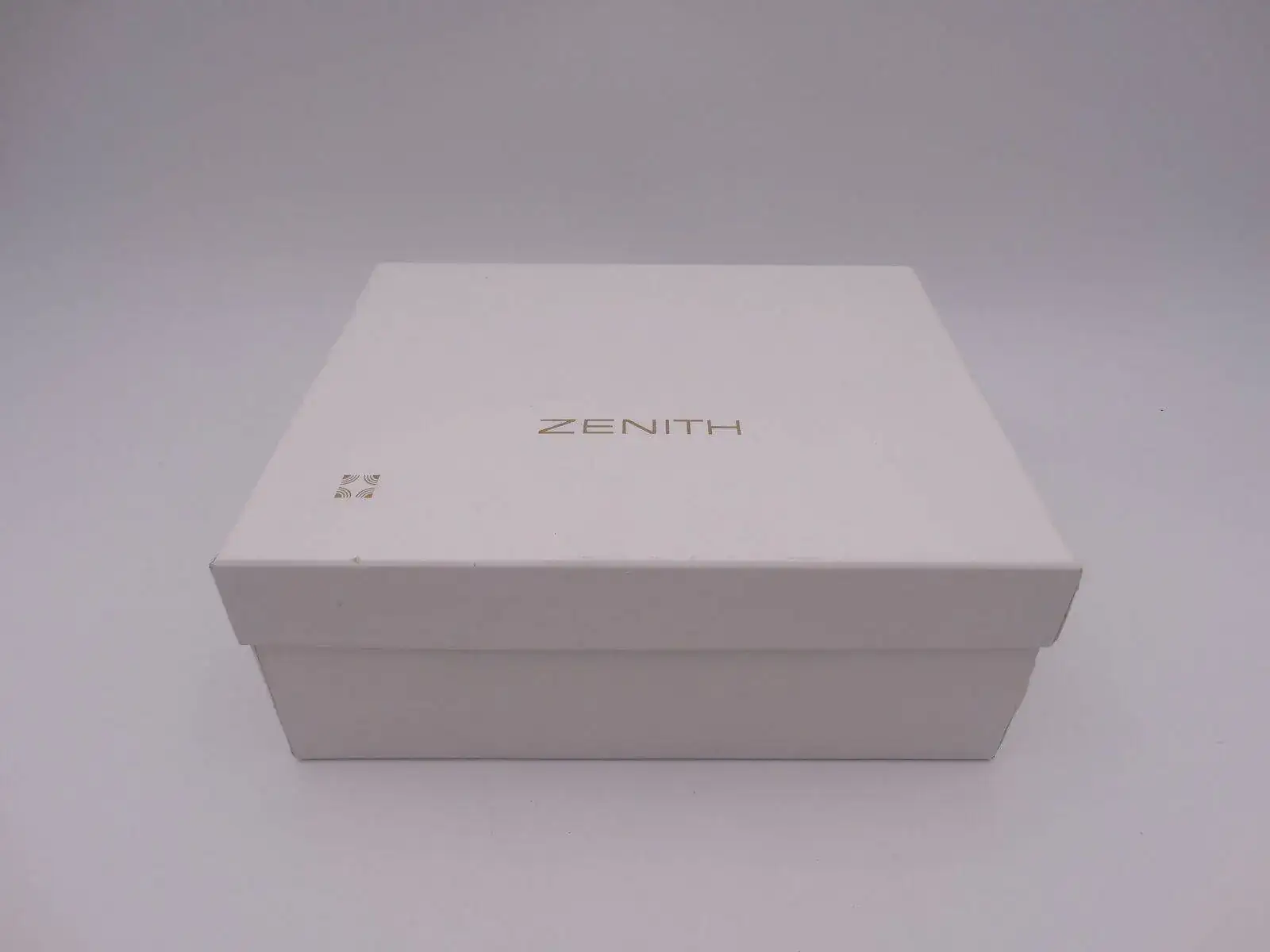 zenith elite hw power reserve platinum 03176.JPG