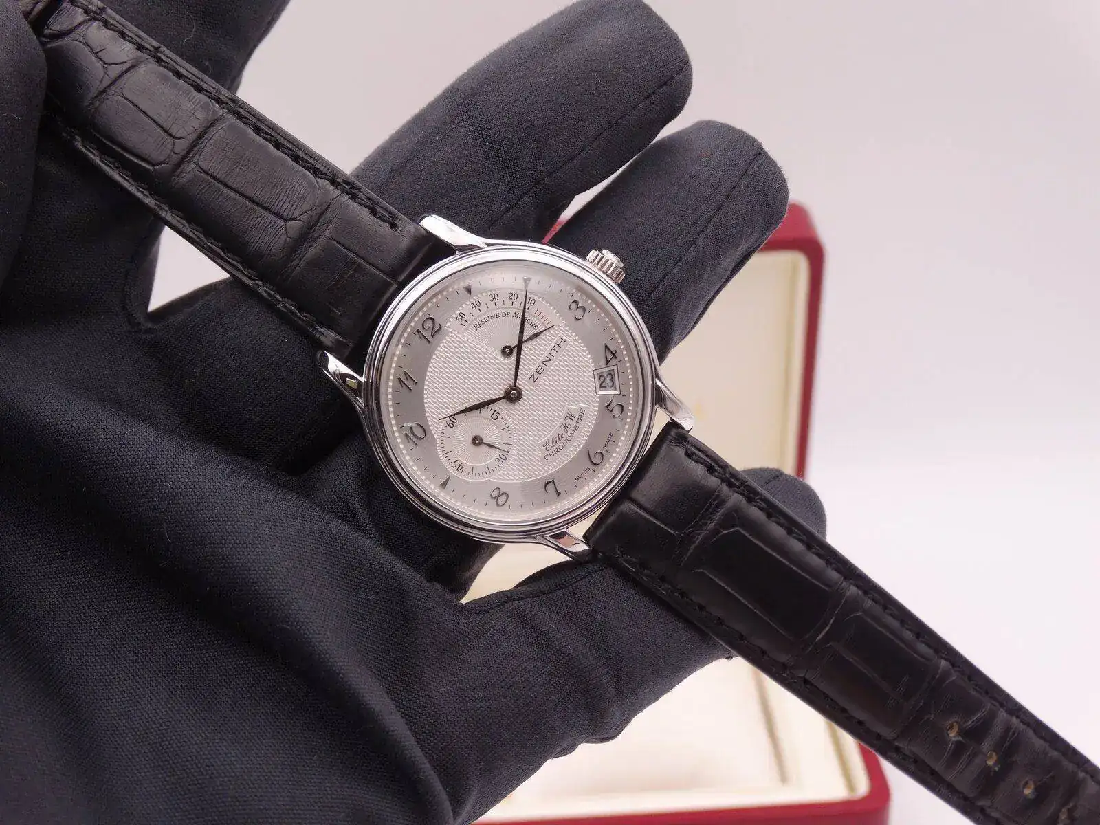 zenith elite hw power reserve platinum 03195.JPG