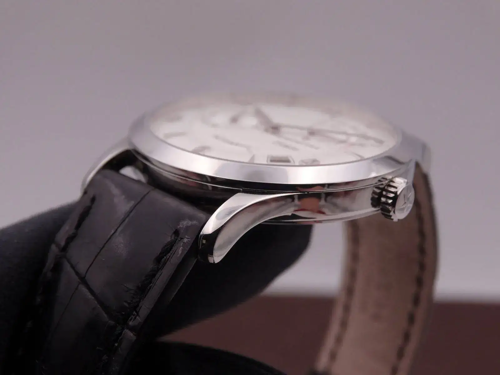 Zenith Elite Power Reserve 03748.webp