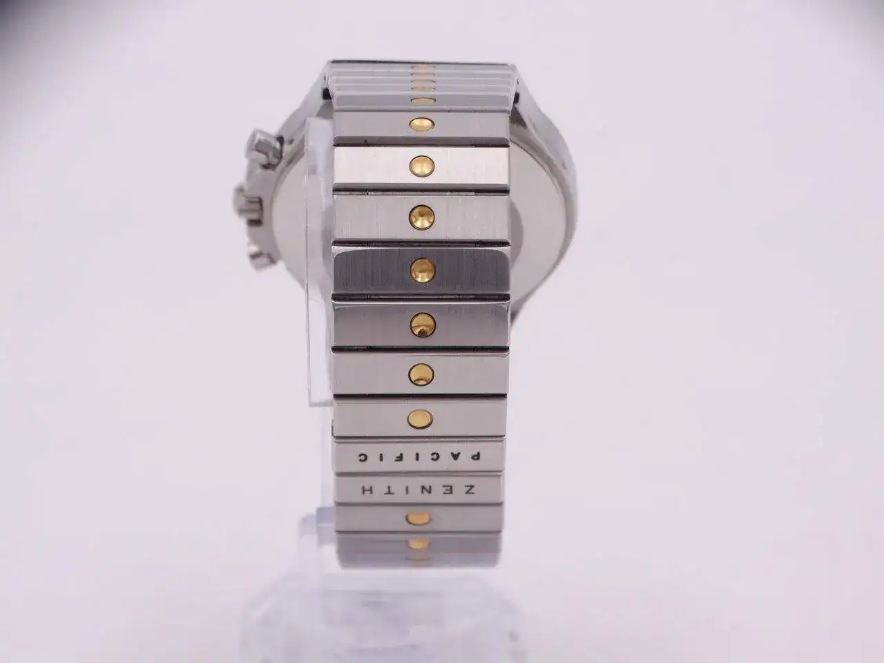 Zenith Pacific 00954.JPG