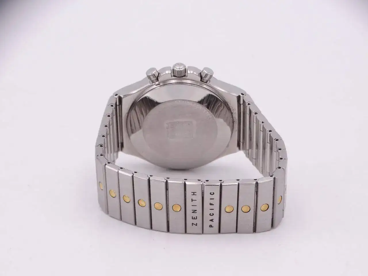 Zenith Pacific 00964.JPG