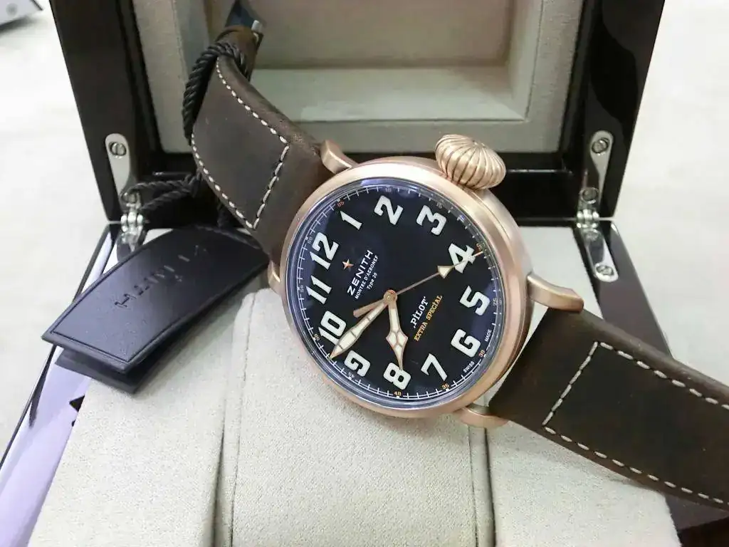 ZENITH-PILOT-TYPE-20-EXTRA-ESPECIAL-BRONZE-Ref---29.2430.67921.C753_seduction.webp