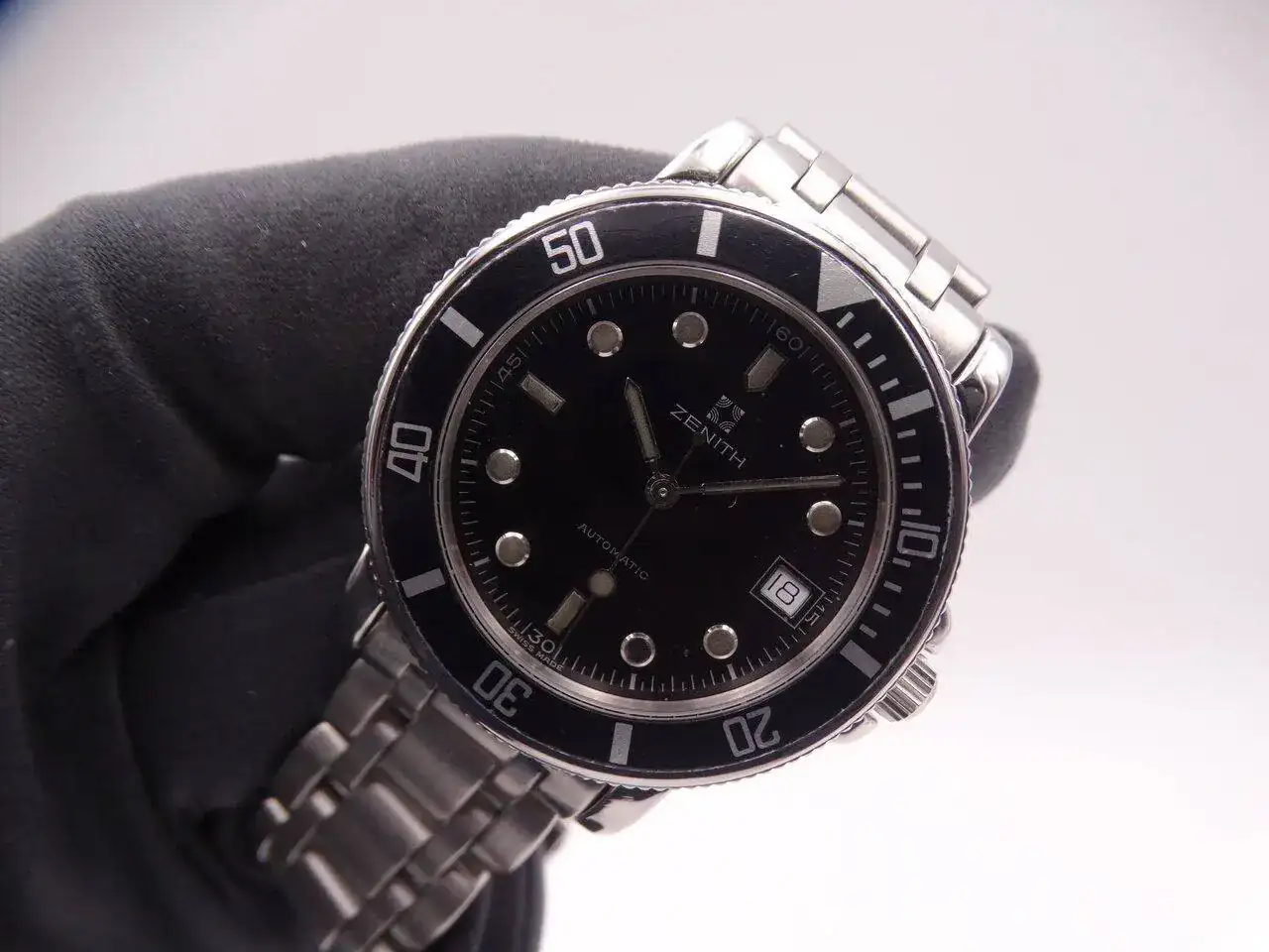 Zenith Rainbow Diver 01254.webp