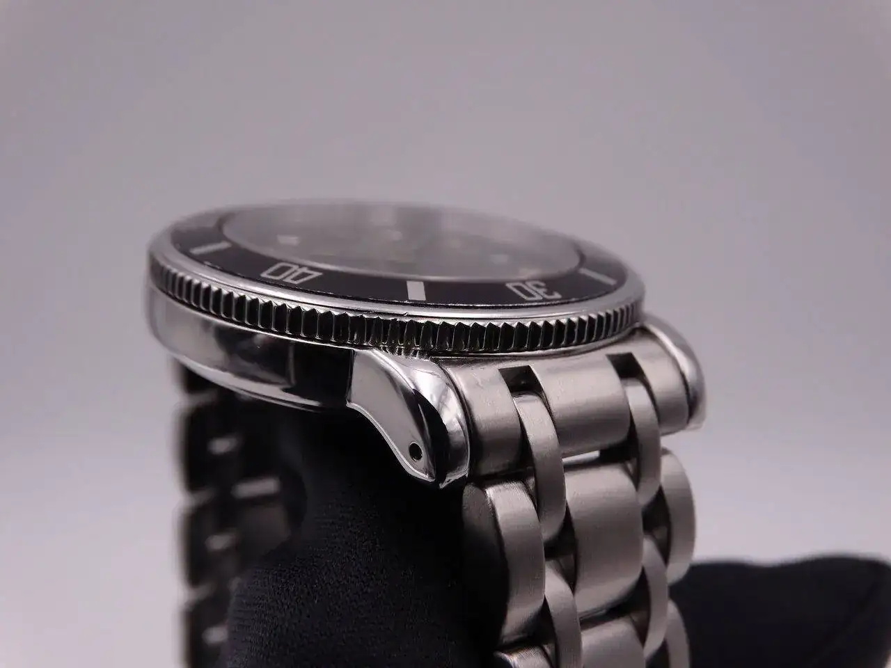 Zenith Rainbow Diver 01263.webp