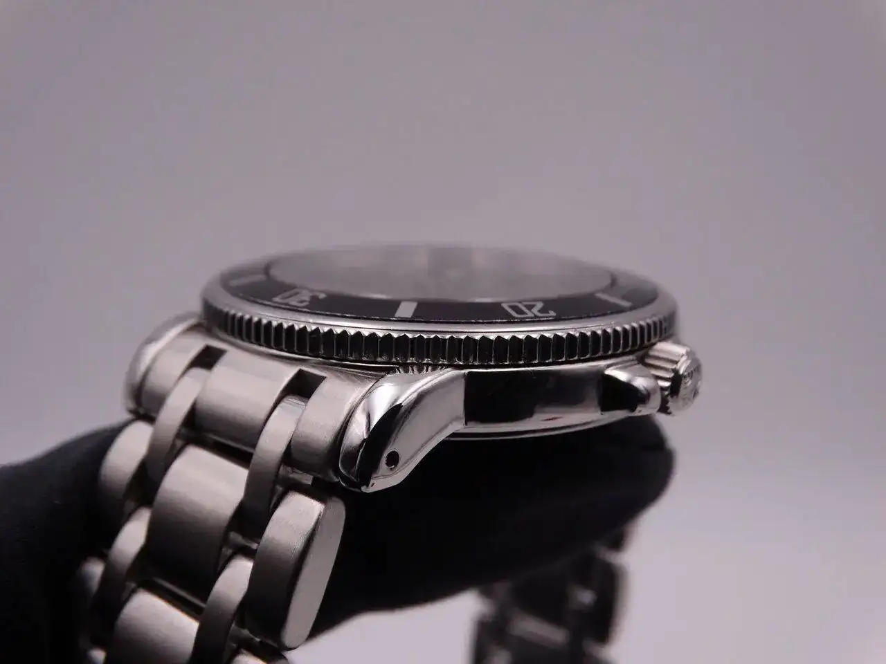 Zenith Rainbow Diver 01264.webp